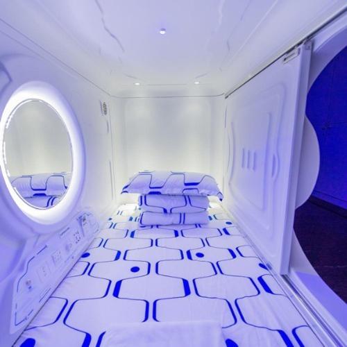 Capsule Inn Kota Kinabalu Exteriör bild