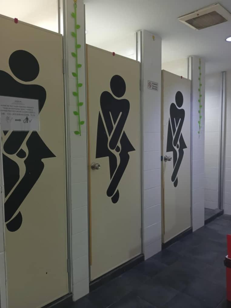 Capsule Inn Kota Kinabalu Exteriör bild