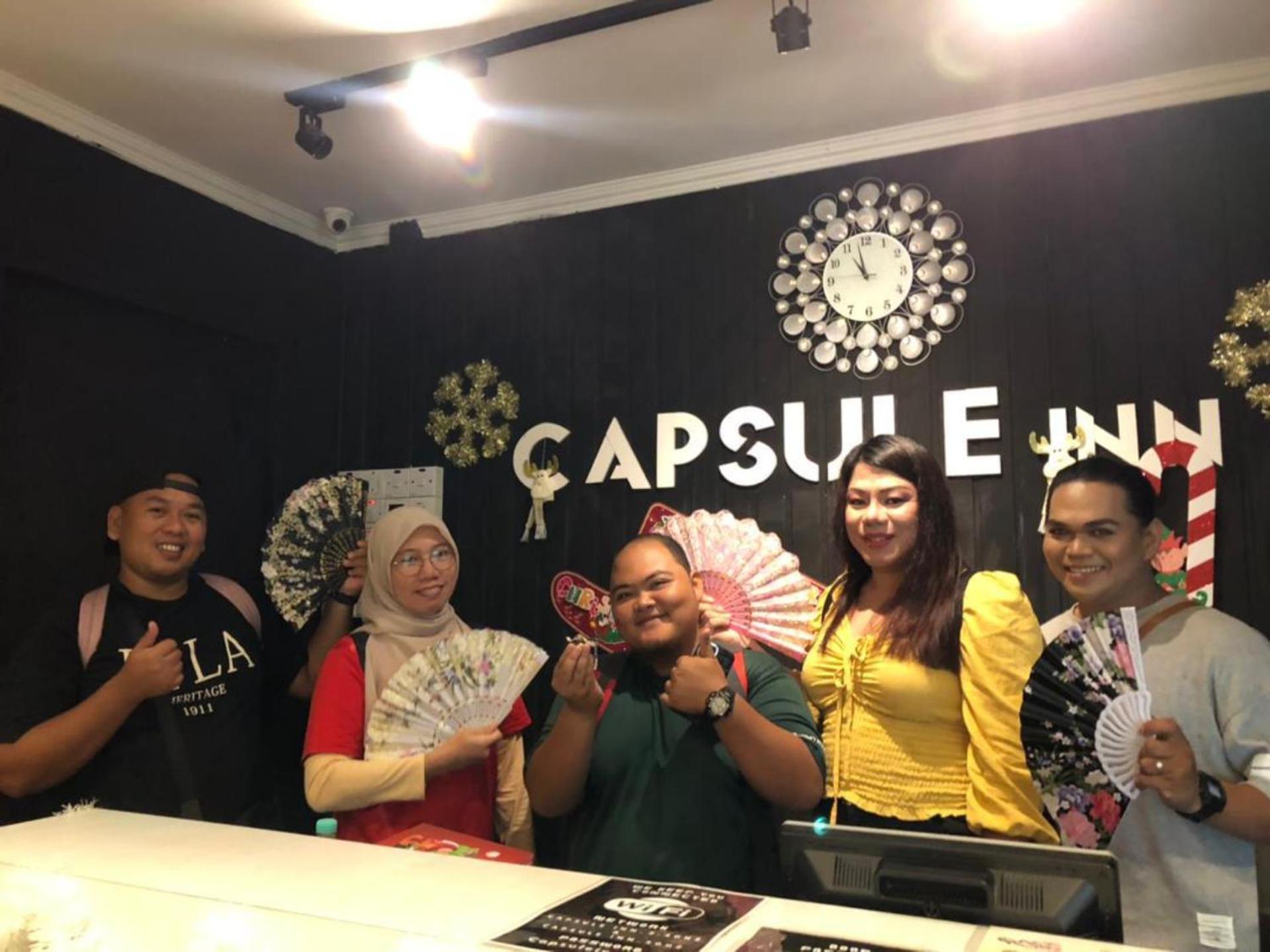 Capsule Inn Kota Kinabalu Exteriör bild