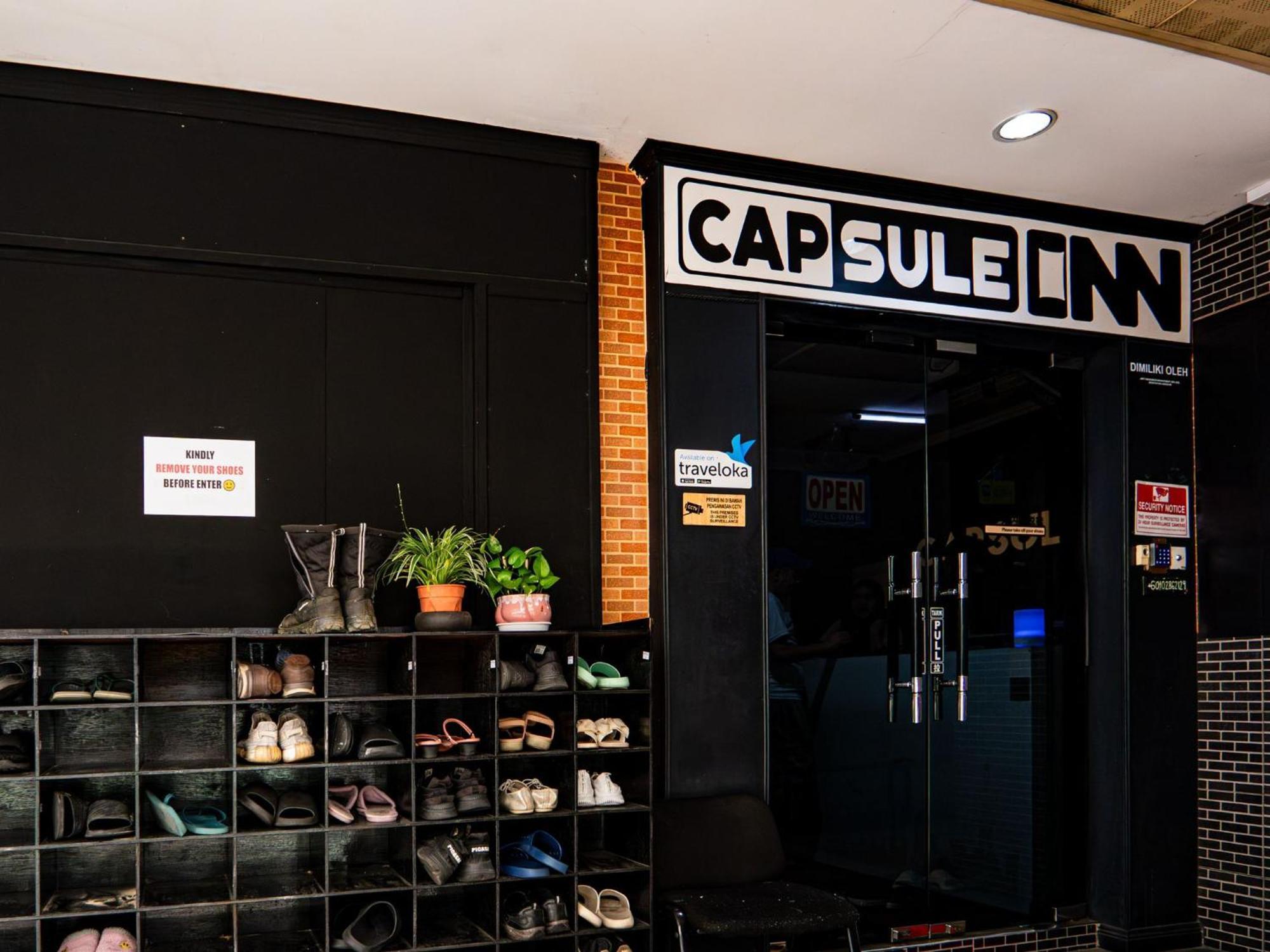 Capsule Inn Kota Kinabalu Exteriör bild